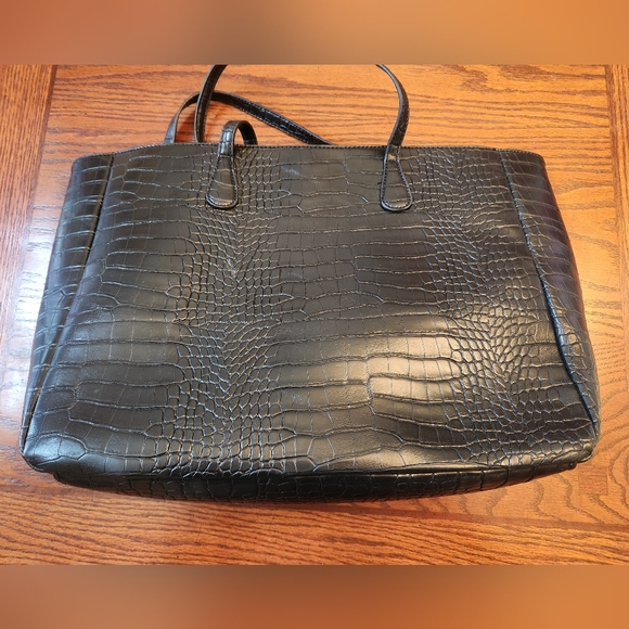 Mia Farrow Handbag - Picture 2 of 9